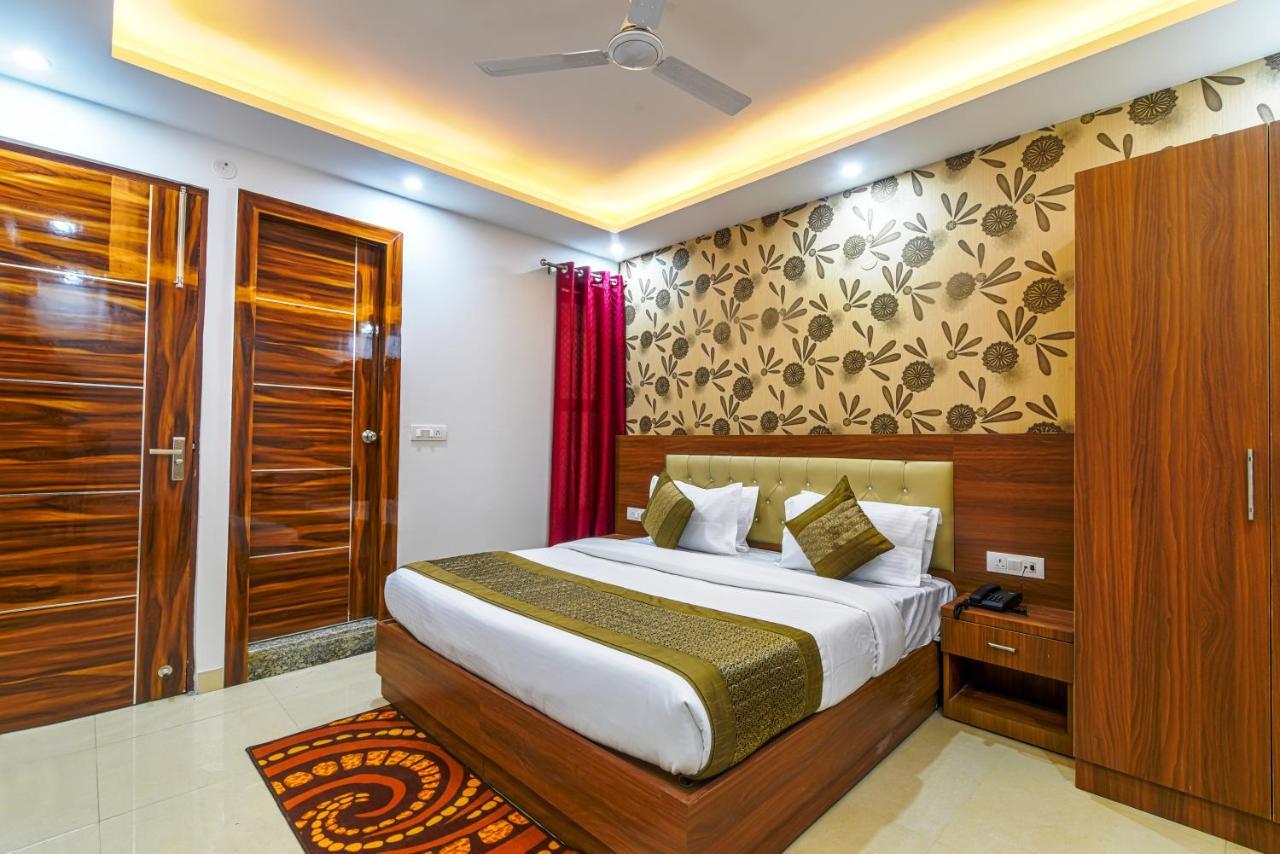 Hotel Urban Tree New Delhi Buitenkant foto