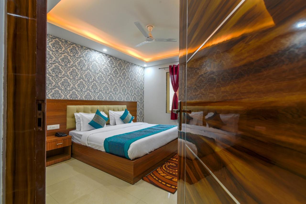 Hotel Urban Tree New Delhi Buitenkant foto