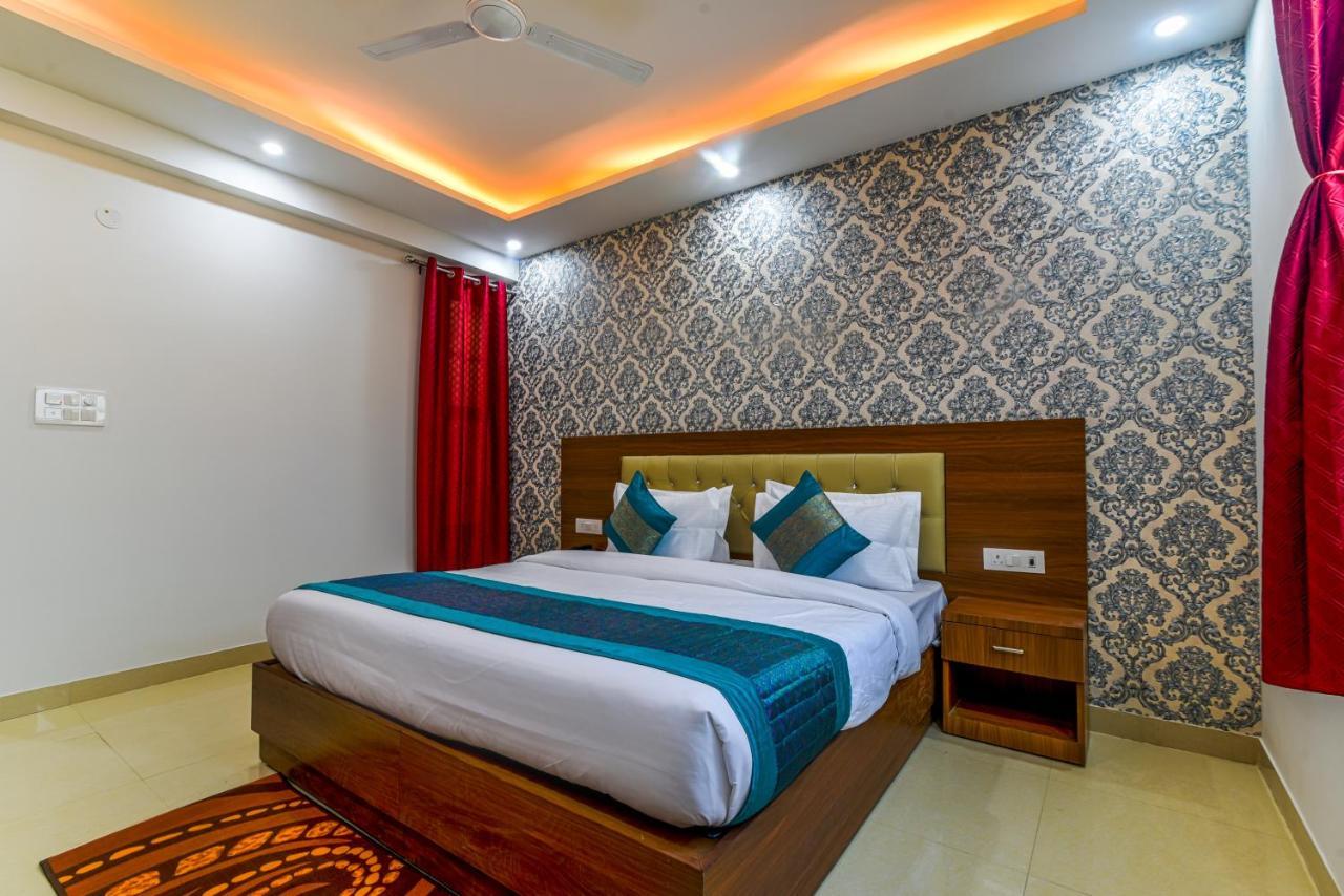 Hotel Urban Tree New Delhi Buitenkant foto