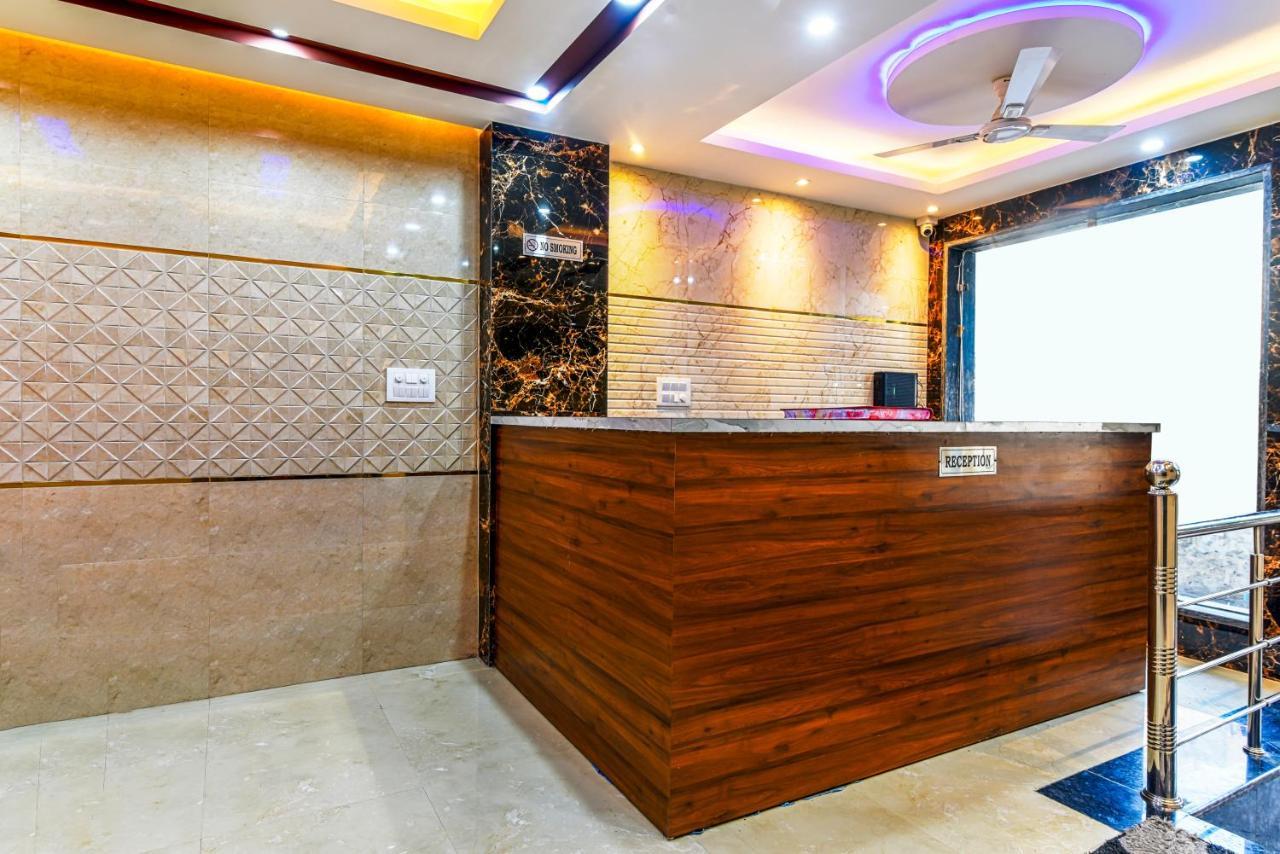 Hotel Urban Tree New Delhi Buitenkant foto